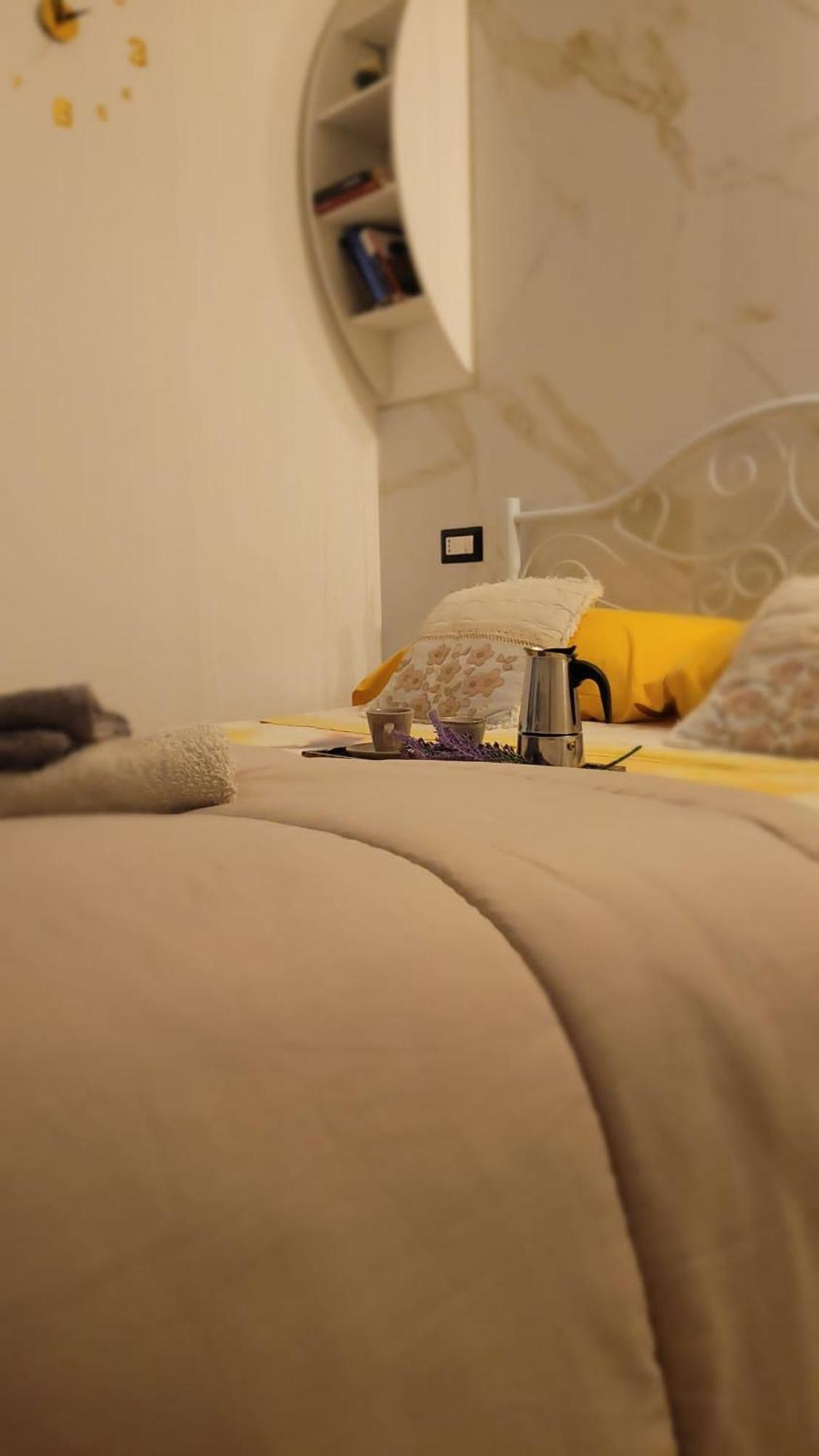 Apartamento O'Vicolo E Napoli Exterior foto