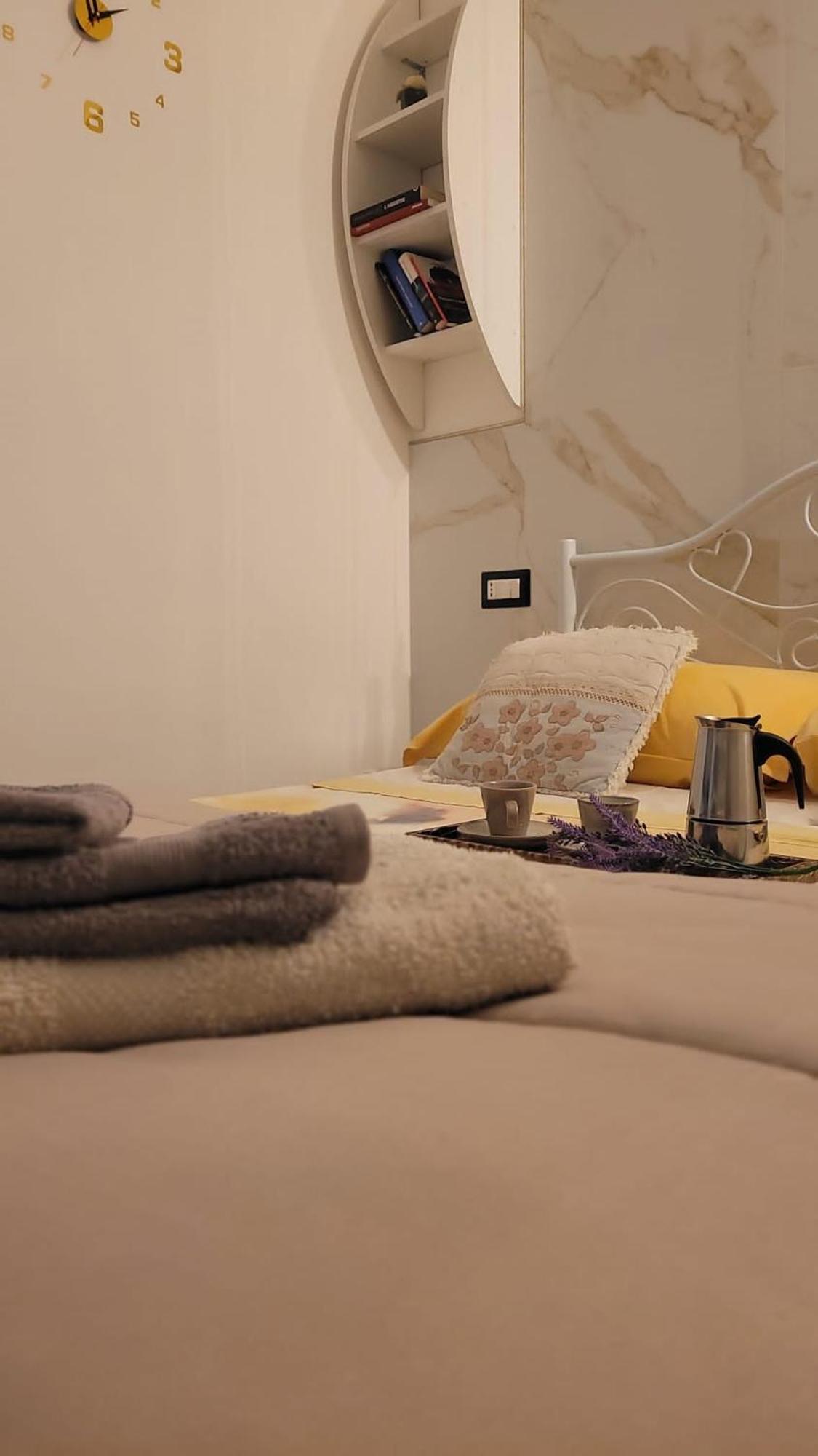 Apartamento O'Vicolo E Napoli Exterior foto