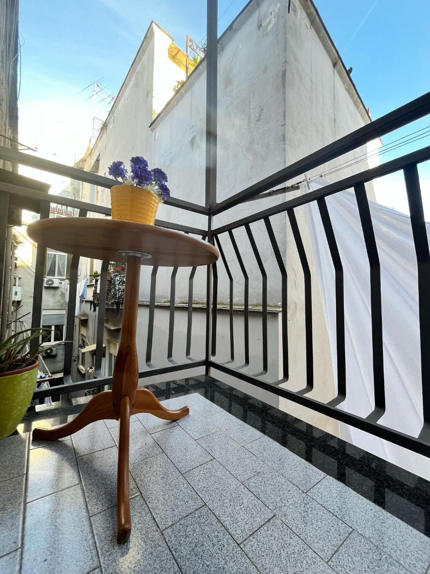 Apartamento O'Vicolo E Napoli Exterior foto
